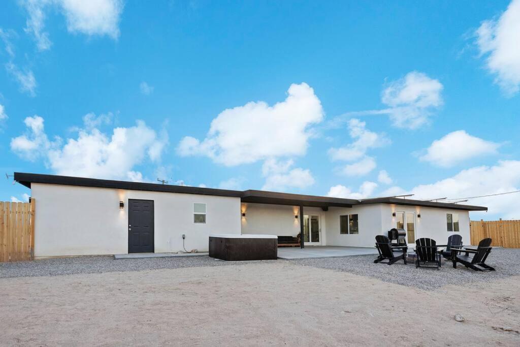 Star Gazers Modern Home On 5 Acres Of Land! Sunfair Heights Exteriér fotografie